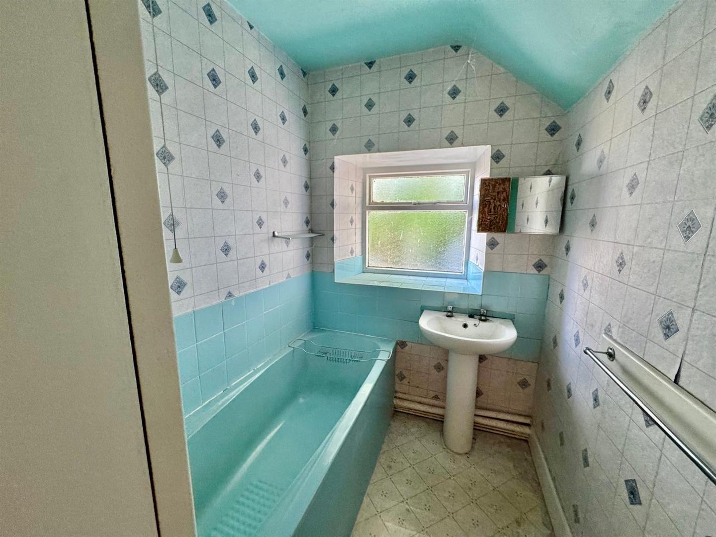 PHOTO-2025-12-08-16-42-39 (16).jpg